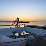 Martineli - A Beachfront Estate Drios
