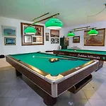 Martineli - A Beachfront Estate Villa