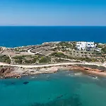 Martineli - A Beachfront Estate Villa Drios