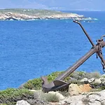 Martineli - A Beachfront Estate Villa Drios