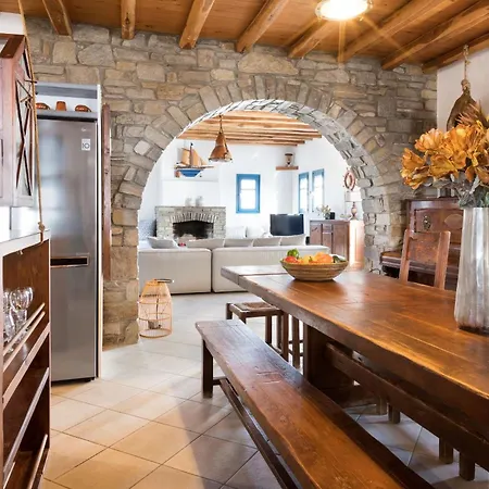 Martineli - A Beachfront Estate Villa