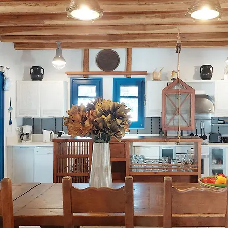 Villa Martineli - A Beachfront Estate *