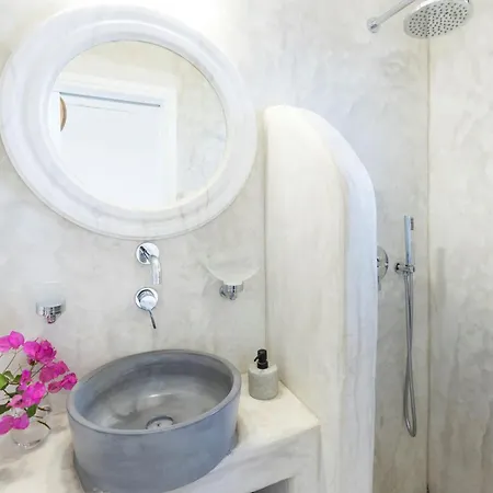 Villa Martineli - A Beachfront Estate *