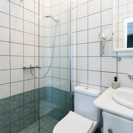 Martineli - A Beachfront Estate Drios