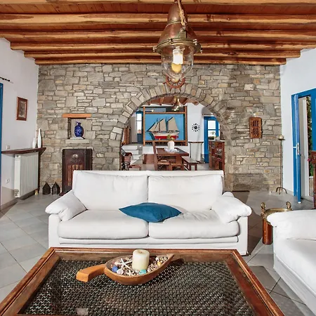 Martineli - A Beachfront Estate Villa Drios