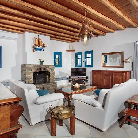 Villa Martineli - A Beachfront Estate *