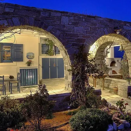 Villa Martineli - A Beachfront Estate *