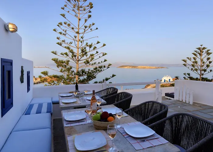 Βίλα Martineli - A Beachfront Estate