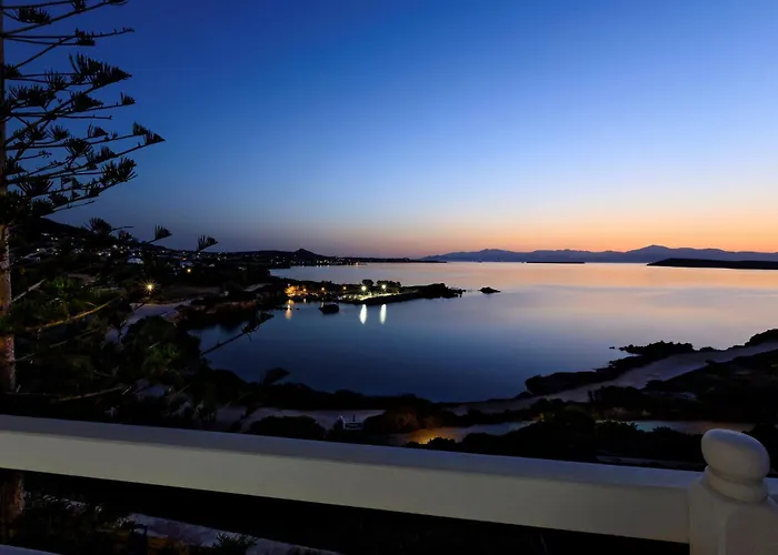 Martineli - A Beachfront Estate Βίλα