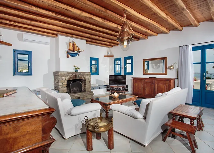 Βίλα Martineli - A Beachfront Estate *