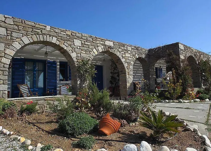 Martineli - A Beachfront Estate * Δρυός